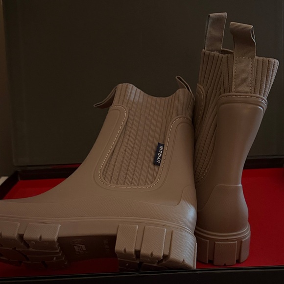 Waterproof Non-Slip Thick Sole Mid-Calf Boots, Ankle Chelsea Rain Boots - Picture 5 of 10